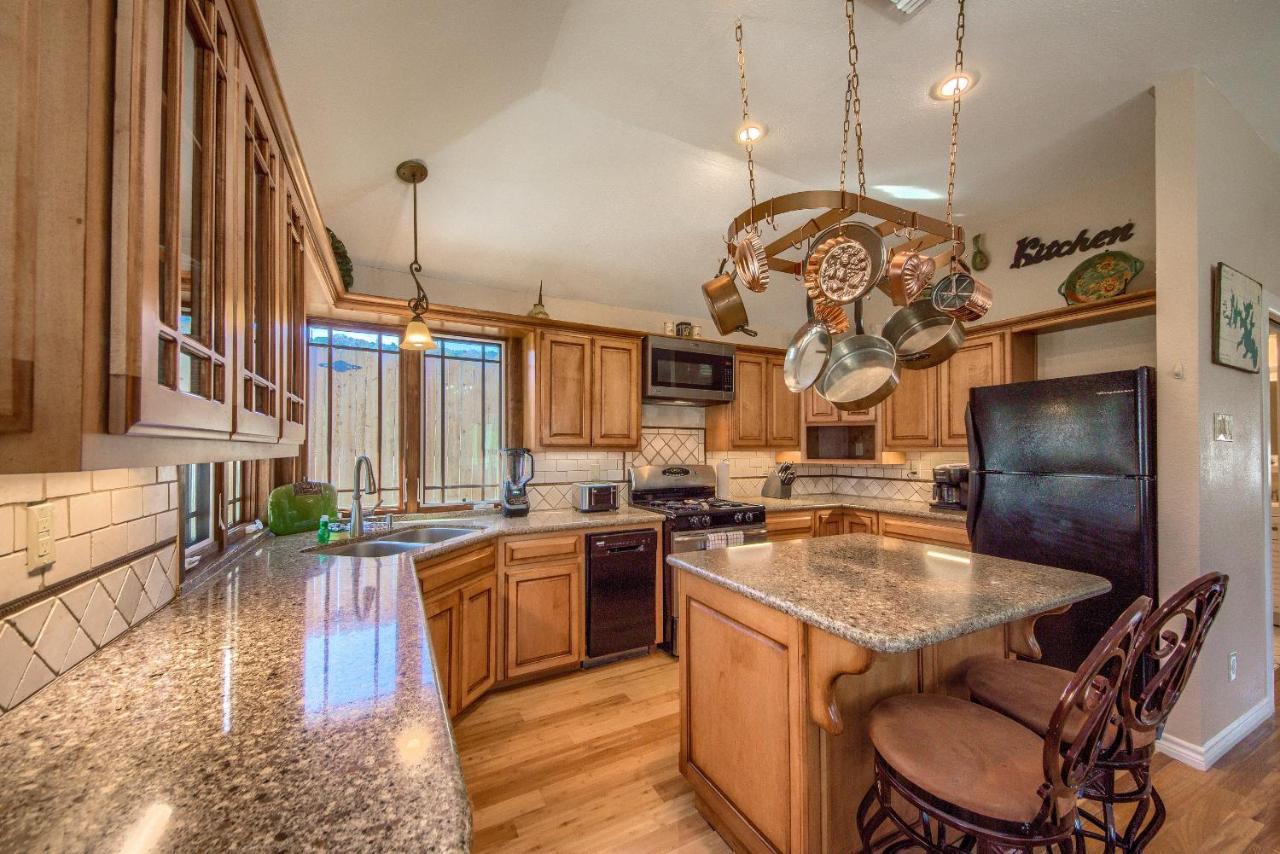 Prd 2495 Ponderosa Country Haus Villa Canyon Lake Exterior photo